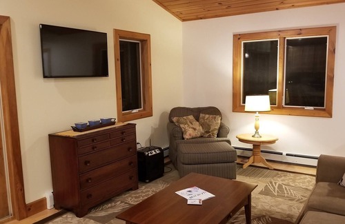 Jay Casa | Nuevo 3 BR 2 baños casa en Jay VT