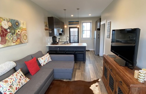 Buena Vista Condominio | Newer Build-Just a Block to Main St.-Mountain Views