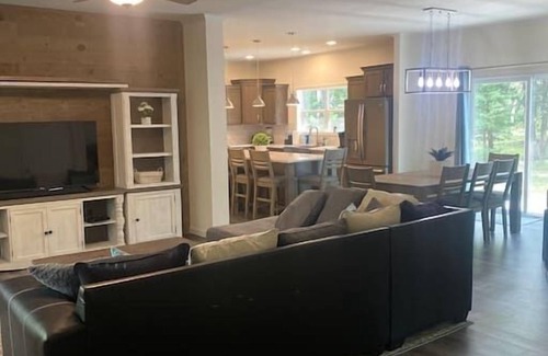 New Lisbon Casa | Newer Home Near Castle Rock Lake in New Lisbon, WI