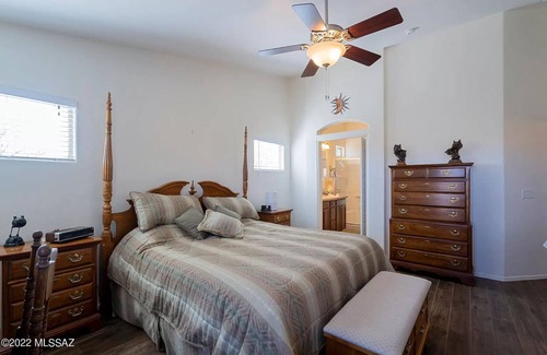 Colonia De Los Alamos Casa | Newer home with 2 car garage less than 30 minutes from Tucson airport