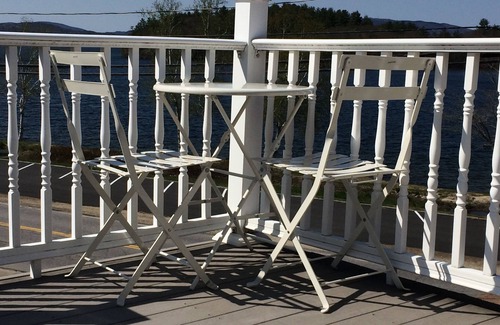 Bristol Cabina | Newfound Lake Upstairs 2 Br W / Private Roof Deck frente a la playa de Cummings