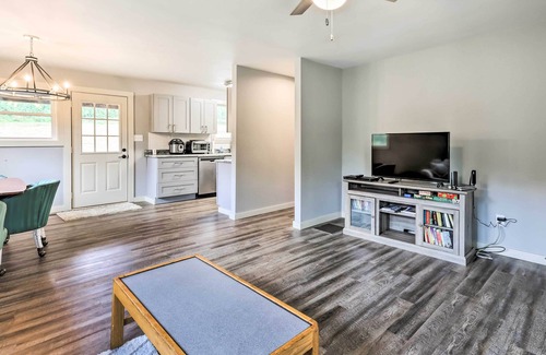 Frank Casa | Newland Retreat w/ Creek, Near Hiking + Wineries!
