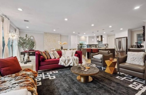 West San Jose Casa | NewLuxHome!EV !PoolTable!AppleCupertinoCampbellSJ