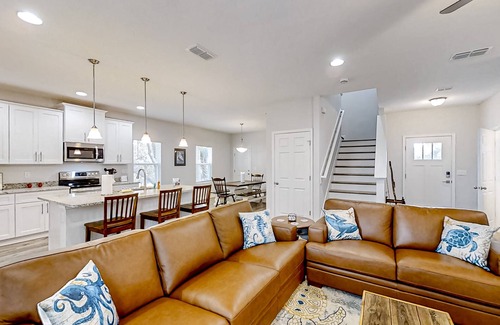 Mayport Casa | Newly-built 2-story home near the ocean with patio, washer/dryer, streaming