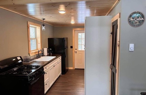 Bernhards Bay Casa | Newly built Cabin in the woods on a 5 acres of land
