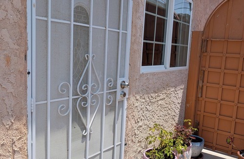 Southwood Riviera Apartamento | Newly built executive studio in Torrance near hospitals, mall, beach, parks, fwy