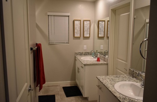 Enterprise Casa | Newly built Family-Friendly 4BR House in 2022, Close to the Airport and Strip