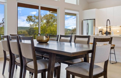 Lower Basin Lake Travis Casa | Newly Built Home near Lake Austin w/Huge Balcony, Spacious Yard + New Appliances