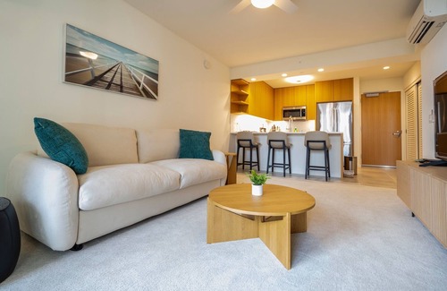 Ala Moana Condominio | Newly Built, Hottest Condo at "Sky Ala Moana" 10th Floor 1 Bedroom (SAW1005)