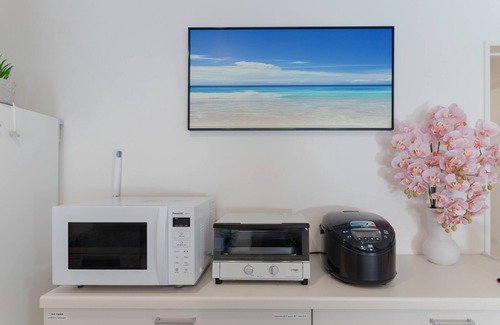 Okinawa Villa | Newly built house near airport / Full facilities / Quiet and comfortable / 2 min drive to convenience store, 3 min to supermarket, 4 min to beach, 7 min to DMM Aquarium IIAS Toyosaki Outlet Mall / Netflix free