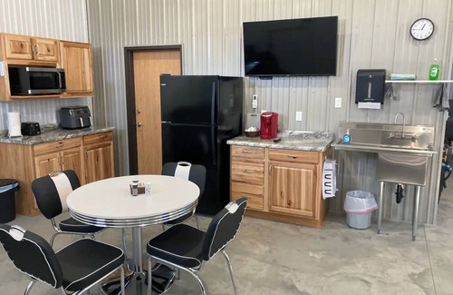 Devils Lake Casa | Newly built in Devils Lake, Perfect for Fishing or Relaxing.