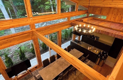 Oiwake Casa | Newly built log house for rent for up to 14 people / Kitasakugun Nagano
