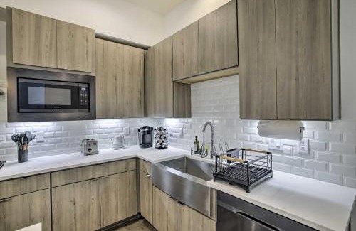 Houston Casa | Newly-Built Luxury Galleria Area Townhome!