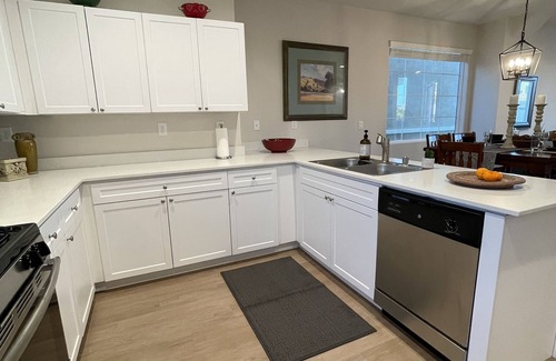 Santa Maria Casa | Newly Built Luxury Townhome - Tons of Natural Light