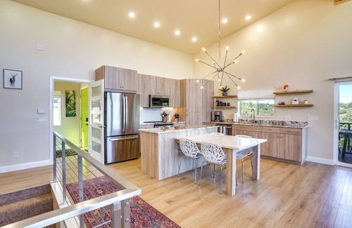 Mammoth Creek Cabina | Newly Built, Modern Alton Cabin on 4 Acres!