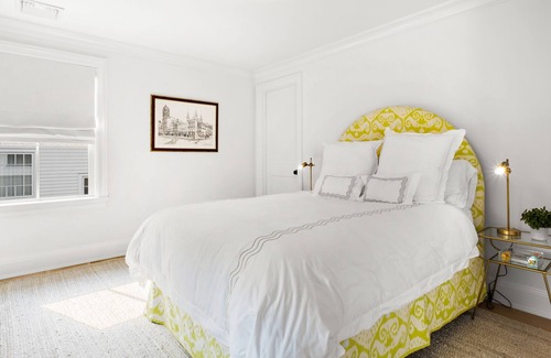 Greenwich Casa | Newly built modern colonial! steps from downtown Greenwich.