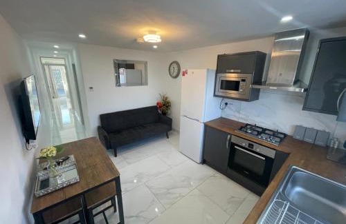 East Dunstable Apartamento | Newly built modern flat with free parking close to London Luton airport and L&D hospital