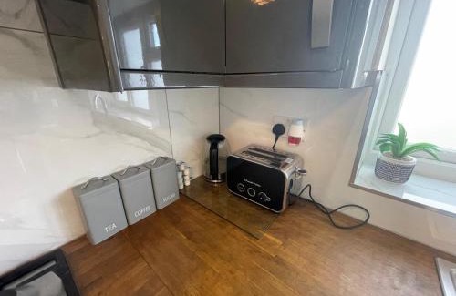 East Dunstable Apartamento | Newly built modern flat with free parking close to London Luton airport and L&D hospital