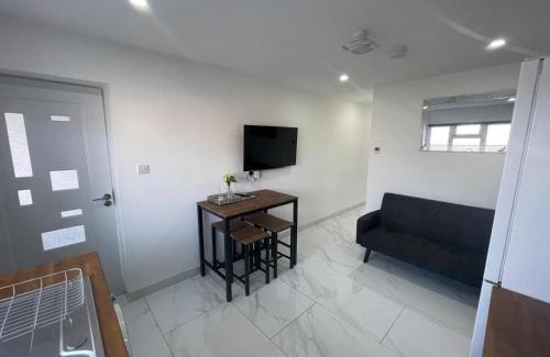 East Dunstable Apartamento | Newly built modern flat with free parking close to London Luton airport and L&D hospital