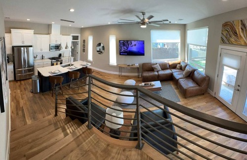 Chestnut Casa | Newly Built Poolside Home w Balcony BBQ