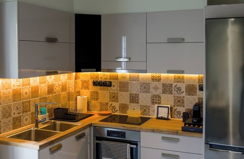 Anatoli Apartamento | Newly built private apartment in a quiet neighborhood,3klm from the city center