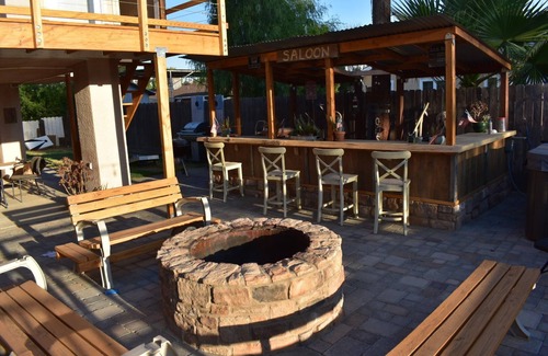 Roosevelt Apartamento | Newly Built Rustic Studio with Pool, Hot tub, Firepit and More