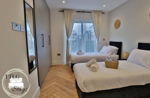 Rickmansworth Apartamento | Newly-Built Urban Retreat by TTLG