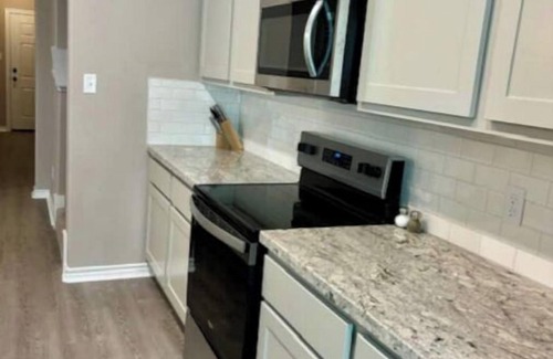 Wellborn Casa | Newly constructed 3 BDR townhome 5 min to Kyle Field and campus