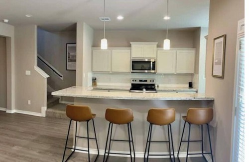 Wellborn Casa | Newly constructed 3 BDR townhome 5 min to Kyle Field and campus