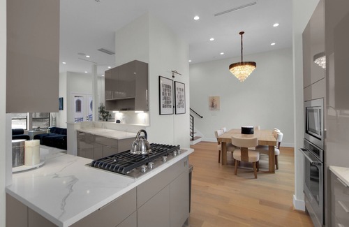 Houston Casa | Newly Constructed Winsome Village B - Galleria Area!