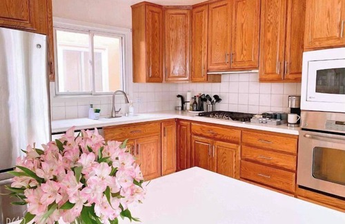 Daly City Casa | ((::Newly Cozy 4 Beds and 2 baths Unit for you::))