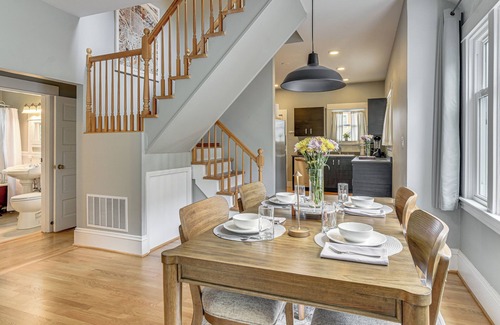Alberta Casa | Newly Furnished Alberta Arts Home: Extended Stays!