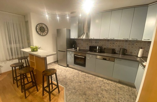 Fuerth Apartamento | Newly furnished apartment in Fürth city center with W-LAN Netflix, Amazon Prime