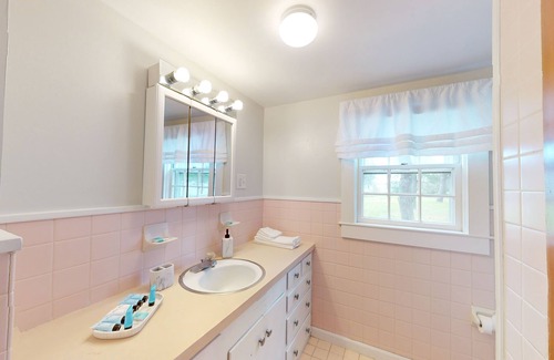 Bass River Casa | Newly furnished-Enjoy sun drenched days w/ gentle breezes & fragrant salt air