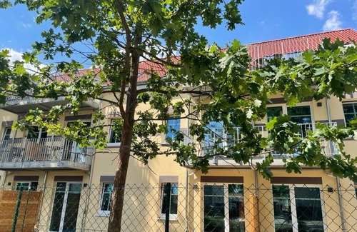 Hoppegarten Apartamento | Newly furnished studio in close proximity to the city of Berlin.