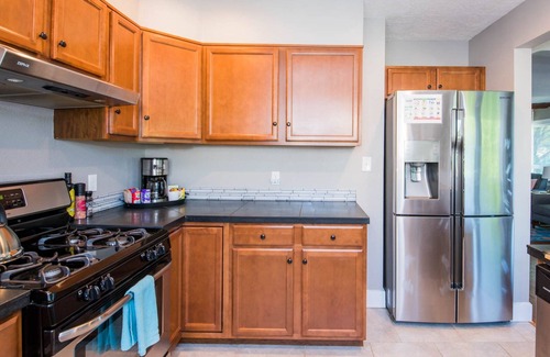 Boise Casa | Newly listed, exceptionally centrally located, spacious & stylish 5-bedroom gem.