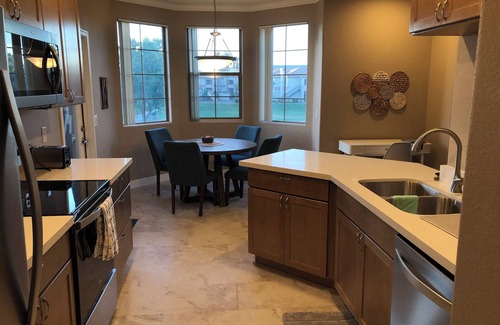 Gilbert Condominio | Newly listed remodeled condo | Great location in a quiet, resort-style community