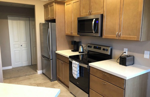 Gilbert Condominio | Newly listed remodeled condo | Great location in a quiet, resort-style community