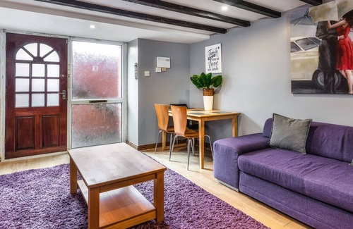 Heaton Apartamento | Newly Refurbished Newcastle Apartment Sleeping 18 People Comfortably