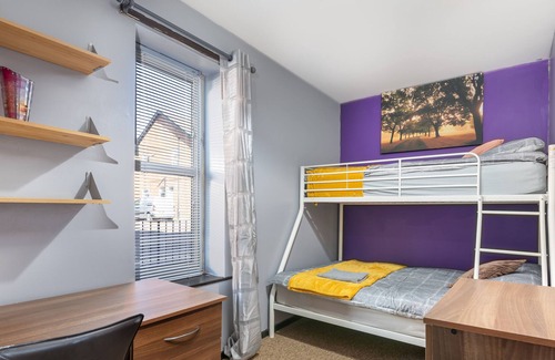 Heaton Apartamento | Newly Refurbished Newcastle Apartment Sleeping 18 People Comfortably