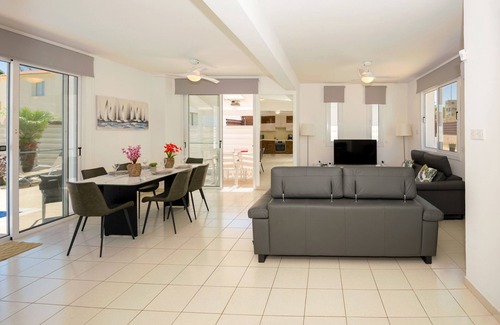 Pernera Villa | Newly refurbished 2024 3 bed villa with private pool in fantastic location