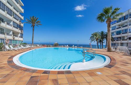 Playa del Aguila Apartamento | Newly Refurbished Beachfront