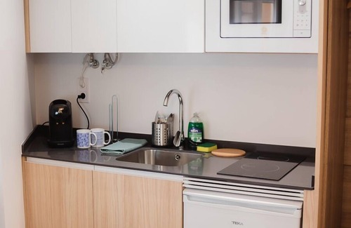 Carabanchel Apartamento | Suite de lujo recien reformada con cocina y baño