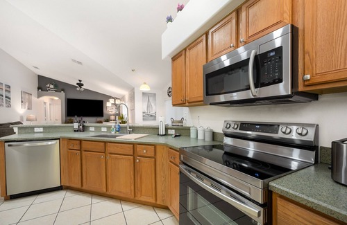 Orange Tree Casa | Newly Refurbished, Private Pool & Spa, Large Corner Lot, Close to Disney