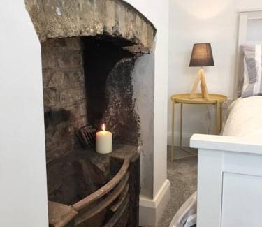 Blackrock Apartamento | Newly Refurbished Traditional Cottage Blackrock