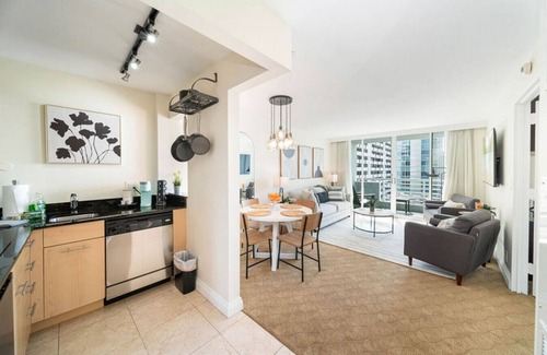 East Fort Lauderdale Condominio | Newly Refurnished 1 BR suite w/Ocean View sleeps 4