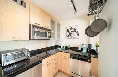 East Fort Lauderdale Condominio | Newly Refurnished 1 BR suite w/Ocean View sleeps 4