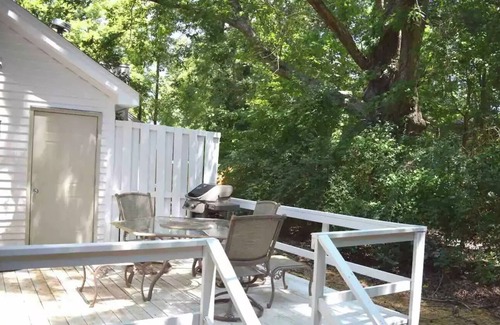 North Raleigh Casa | Newly Remodeled 2 BR Townhome