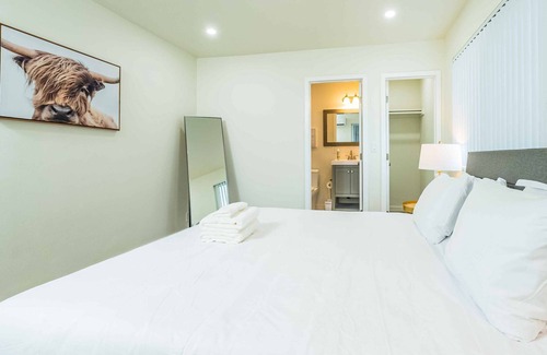 Altadena Apartamento | Newly Remodeled 2B2B APT close to Pasadena