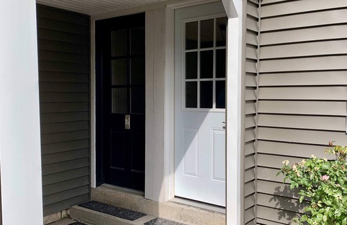Skaneateles Apartamento | Newly remodeled 2bd/2bath pet friendly short walk to village